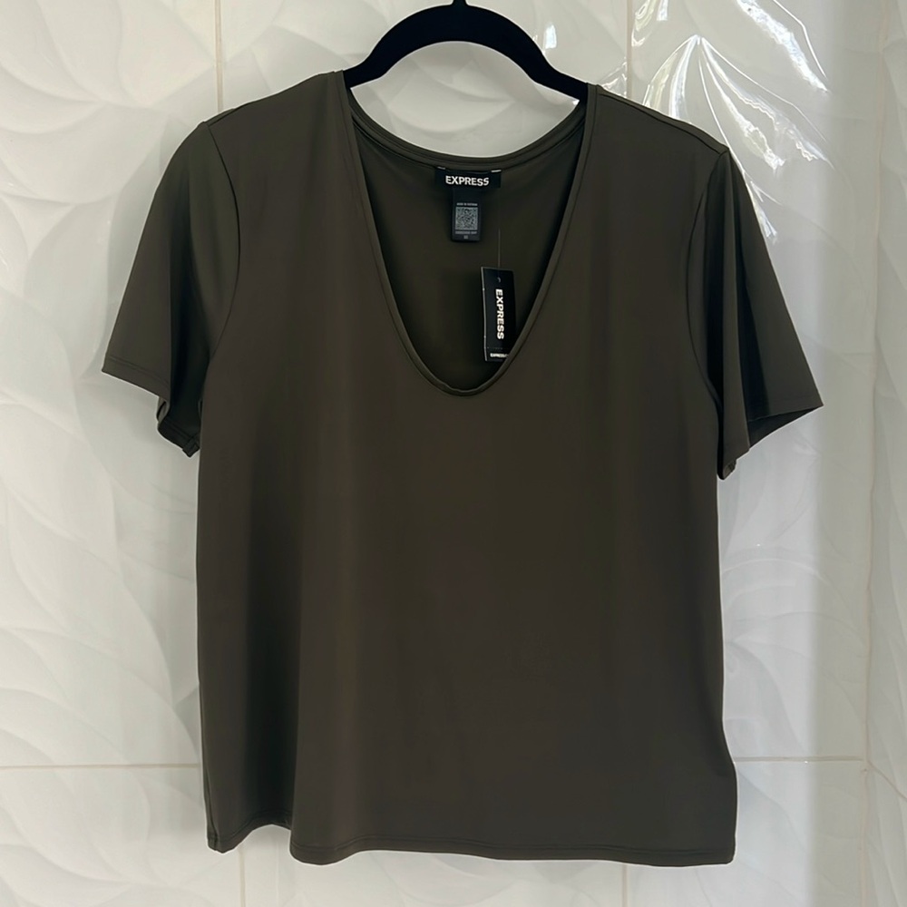Express, dark olive green brand, new top